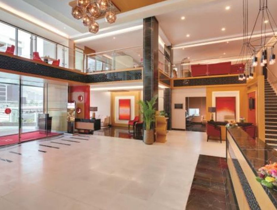 Ramada-First-Class-Infrastructure-Loppy-Bar